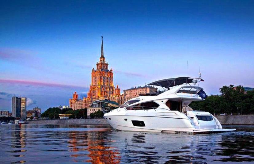 прогулка на яхте в Москве