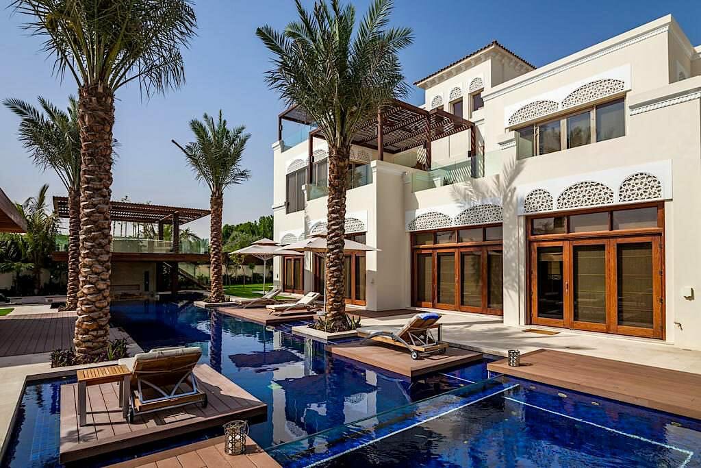Дубайские дома. Особняк в Дубае. Дубай виллы дом. The Villa Dubai район. ОАЭ Дубай виллы.